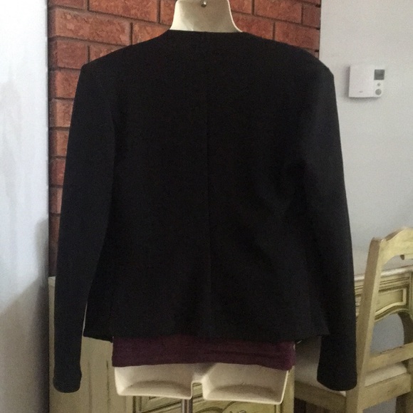 Blazer - Picture 3 of 3